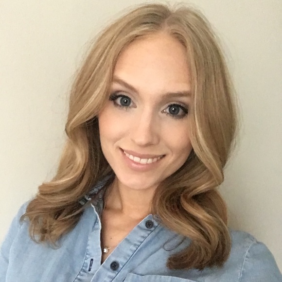 Meet your Posher, Katie - Picture 1 of 1